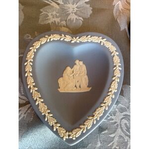 Wedgwood England  Blue Jasperware Heart Trinket Dish White Relief Oak Leaf Edge